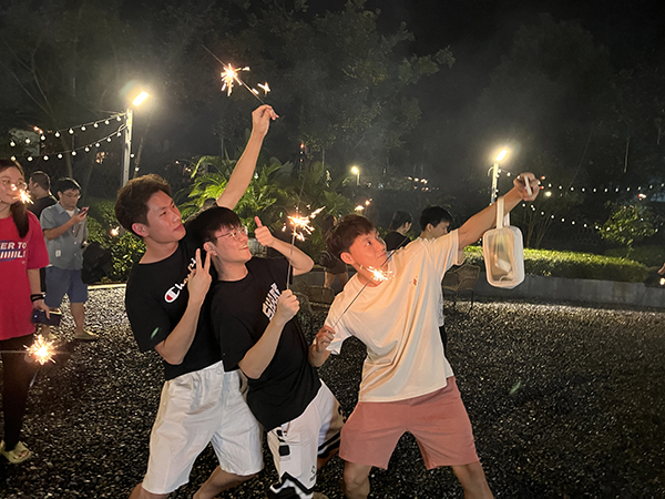 星空平台app之星：一闪一闪亮晶晶，都来争当星空平台app之星（胡文娟）.jpg